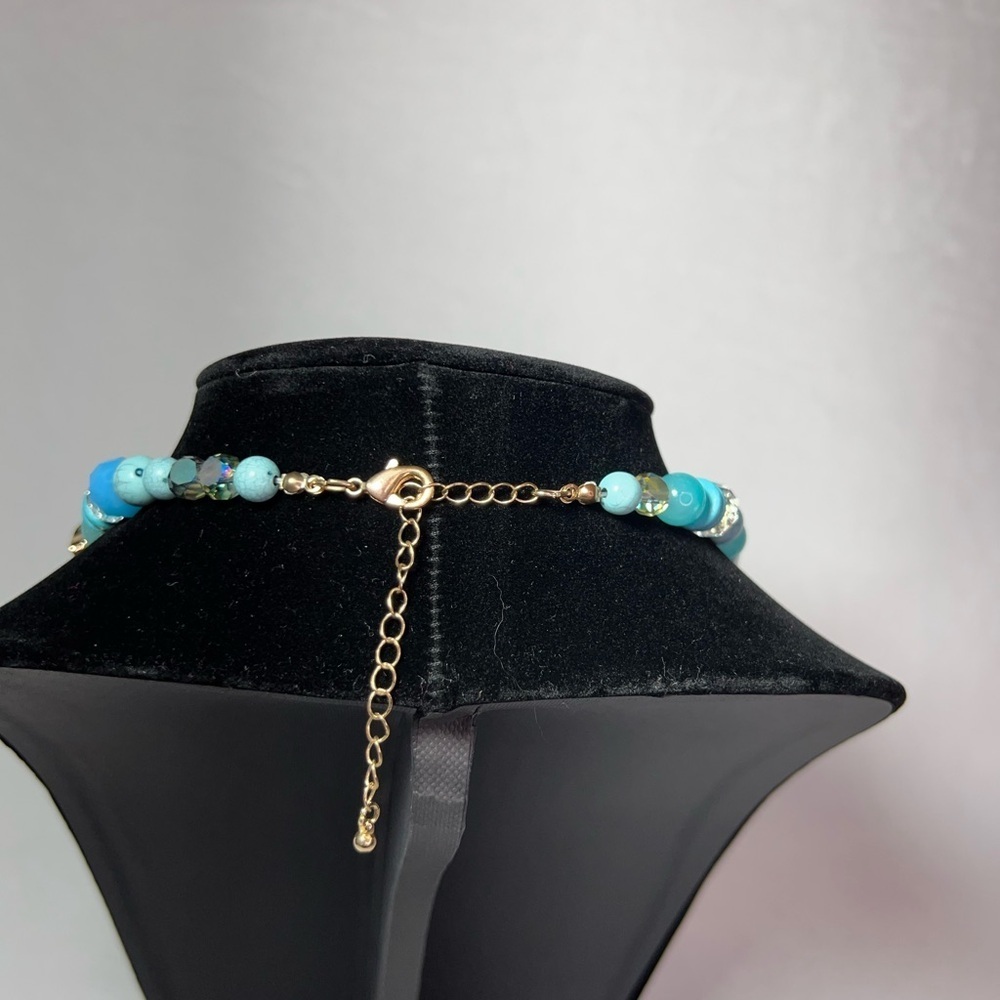 Turquoise and Blue Beaded Necklace - Picture 4 of 9